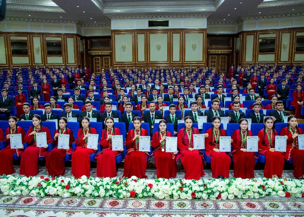 Biologiýa dersinden IV Halkara internet olimpiadasy öz işini tamamlady