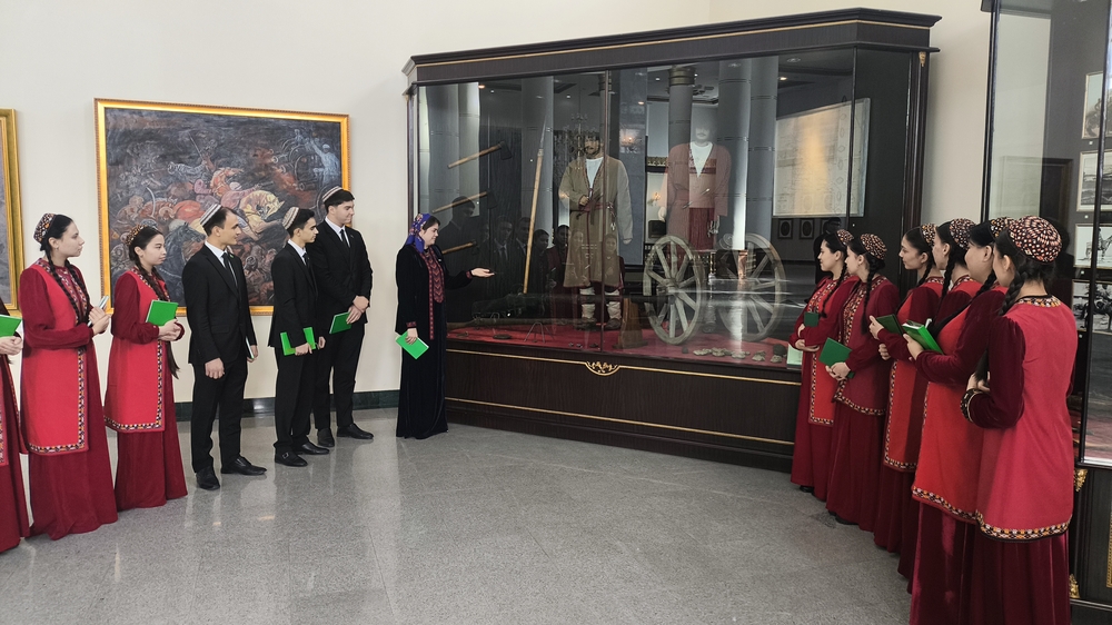 Jemgyýeti öwreniş ylymlary kafedrasynyň hepdeligi geçirildi