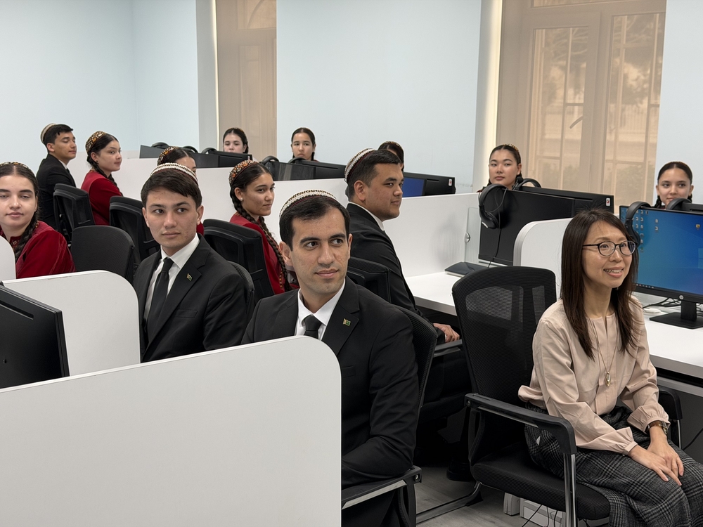 ÝAPON DILINDE GÖNI WIDEOARAGATNAŞYK ARKALY SEMINAR GEÇIRILDI