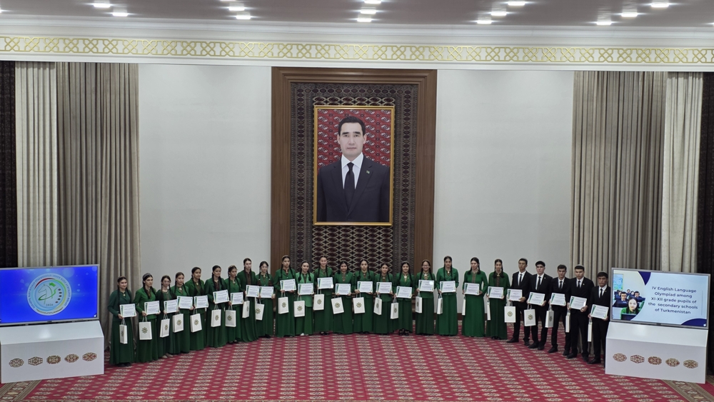 BILIM BELENTLIGINE TARAP: iňlis dili boýunça IV olimpiadanyň ýeňijileri yglan edildi