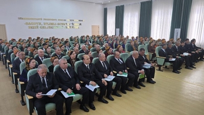 UMUMYBILIM MAKSATNAMALARY BOÝUNÇA TEBIGY YLMY UGRA DEGIŞLI DERSLERI OKATMAGYŇ USULYÝETINIŇ DERWAÝYS WEZIPELERINE WE OLARY ÇÖZMEGIŇ ÝOLLARYNA BAGYŞLANAN USULY-AMALY MASLAHAT GEÇIRILDI