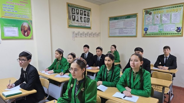 HALKARA OLIMPIADALARYNA MEKDEP OKUWÇYLARYNY TAÝÝARLAMAK BOÝUNÇA MILLI TOPARLAR ÜÇIN TAÝÝARLYK OKUWLARY GEÇIRILDI