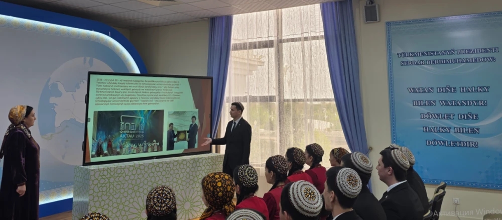 Halkara gatnaşyklary institutynyň 18 ýyllygy mynasybetli tanyşdyrylyş bäsleşigi geçirildi