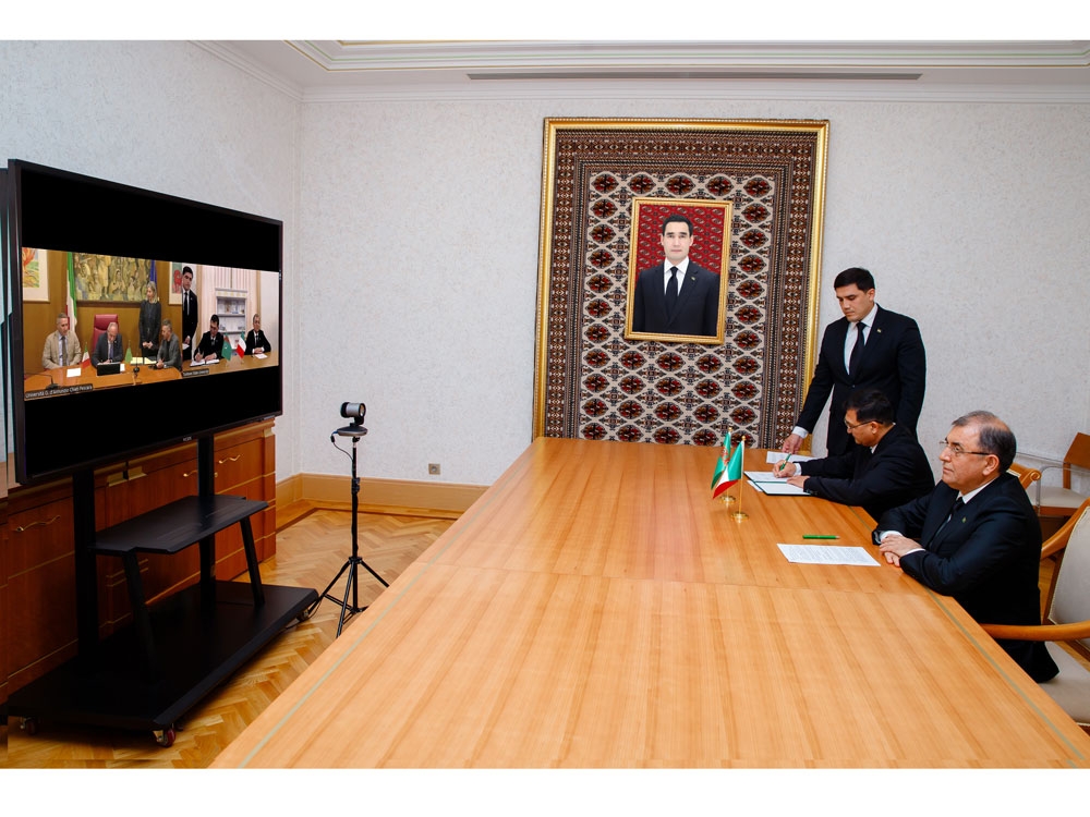 Türkmenistanyň we Italiýanyň uniwersitetleri hyzmatdaşlyk hakynda Ylalaşyga gol çekdiler