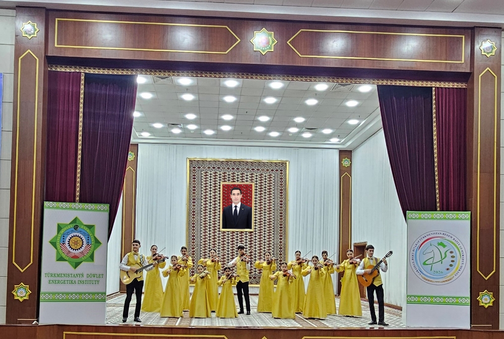 “Zemine ýaň salsyn çaga gülküsi” atly aýdym-sazly baýramçylyk dabarasy geçirildi