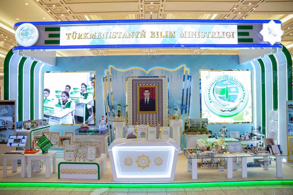 Türkmenistanda ylym-bilim we saglygy goraýyş ulgamlary kämilleşdirilýär