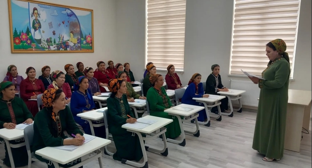Daşoguz welaýatynda bilim işgärleriniň awgust usuly-amaly okuwlary başlandy