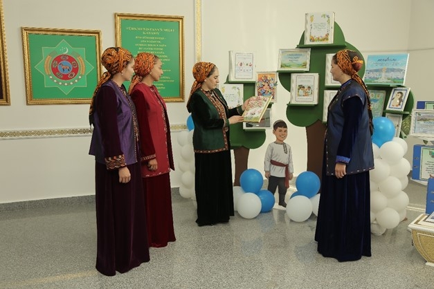 Arkadag şäherinde öňdebaryjy pedagogik işgärleriň awgust maslahaty geçirildi