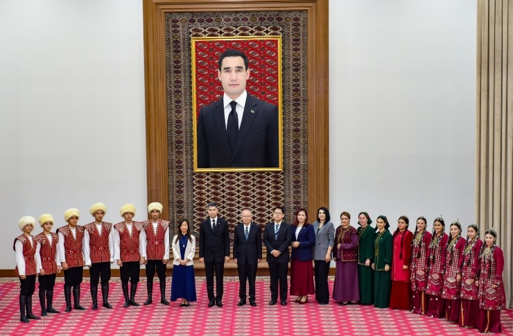 TÜRKMEN-ÝAPON DOSTLUGYNYŇ ROWAÇLY GADAMLARY